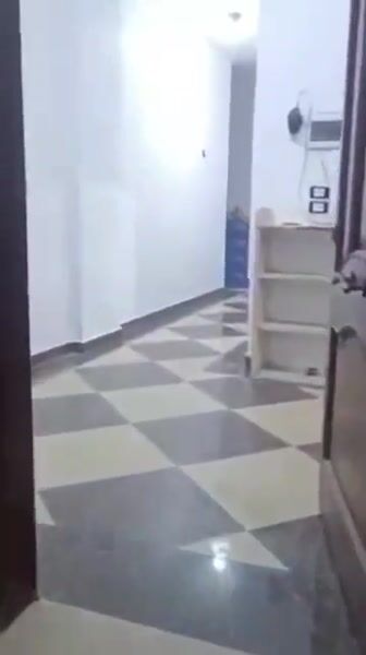 شقة للايجار في سوق الدانا شارع عزيزه
