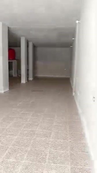 تجاري للبيع