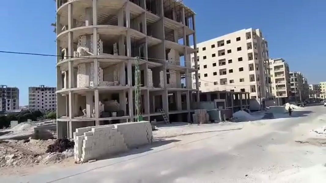 شقة للبيع جانب جامع الأمة شارع 16