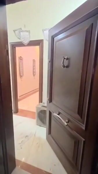 للبيع منزل في المحافظة شارع وضاح اليمن